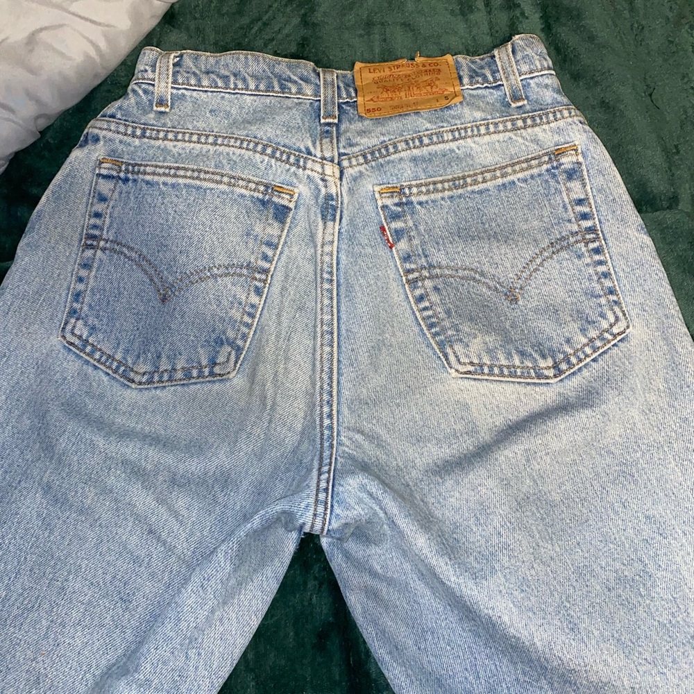 Light wash 550 Levi’s !!